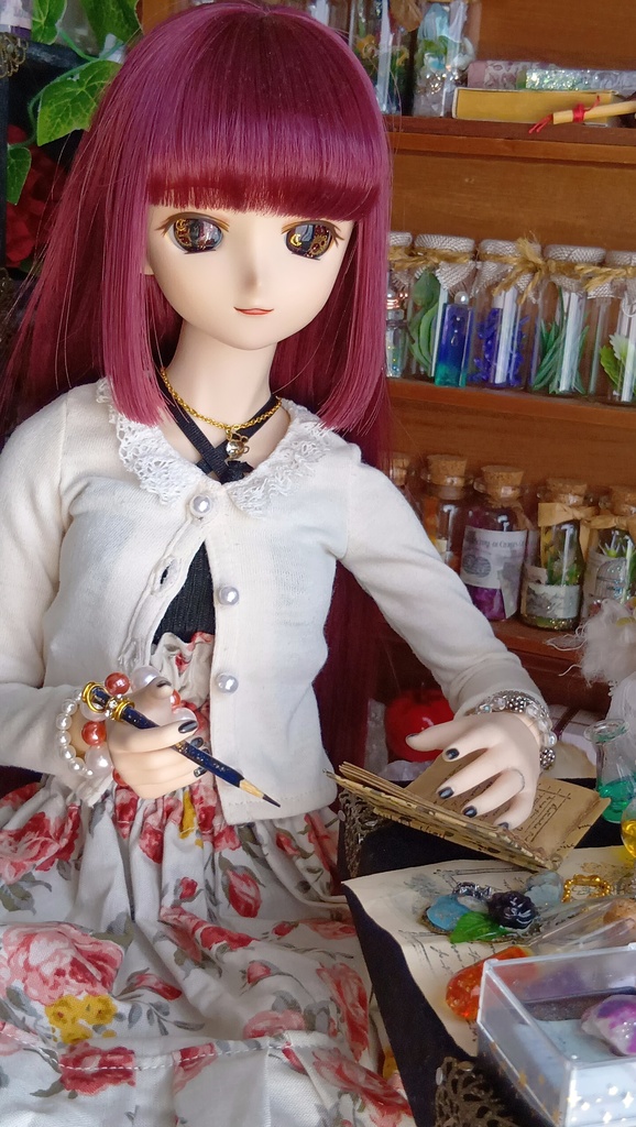 1/3ドールサイズ(SD、DDなど)魔法学校の研修生セット①/魔導書や試験管など魔法道具のセットです📜🔯✨