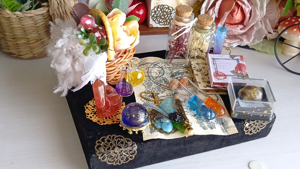 1/3ドールサイズ(SD、DDなど)魔法学校の研修生セット②/魔導書や試験管など魔法道具のセットです📜🔯✨