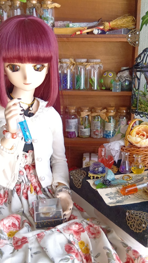 1/3ドールサイズ(SD、DDなど)魔法学校の研修生セット②/魔導書や試験管など魔法道具のセットです📜🔯✨