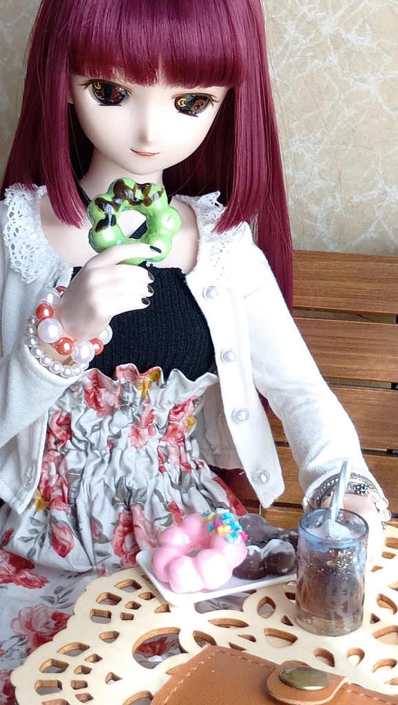 1/3ドールサイズ★ポン◯リングもどき(6種類)/カラフルなドーナツ、食べかけもあるよ🍩✨