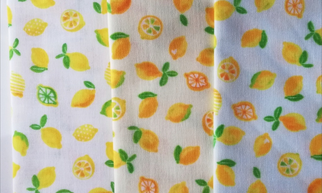 ダブルガーゼ二枚重ね(計四枚)マスク