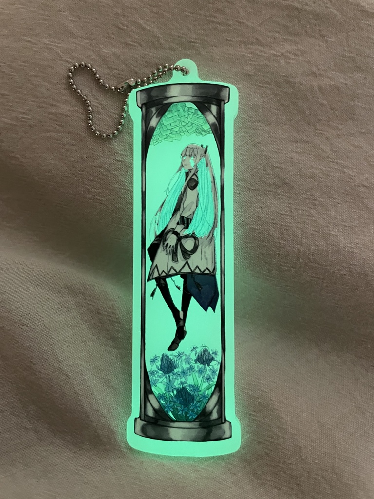 【非公式】宝石と花のガラス管ハーバリウムアクリルキーホルダー蓄光