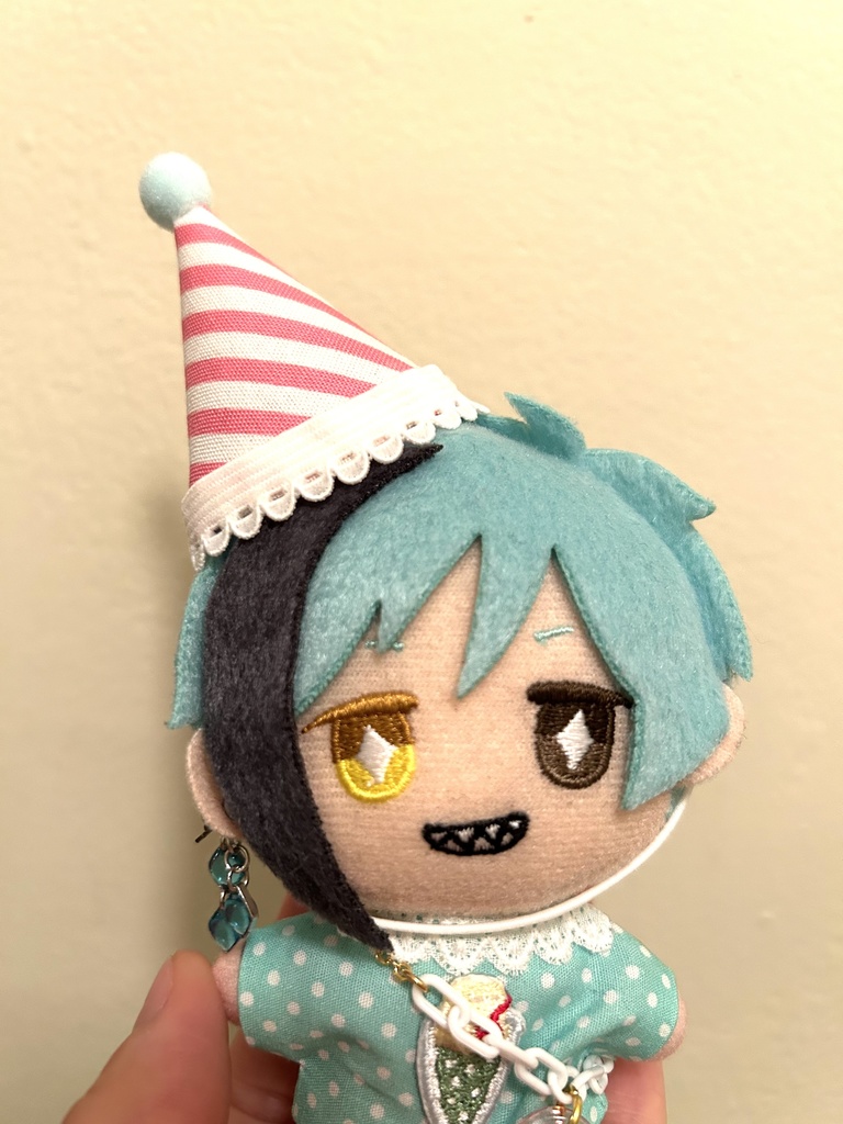 【無配】型紙ダウンロード/三角のパーティー帽子