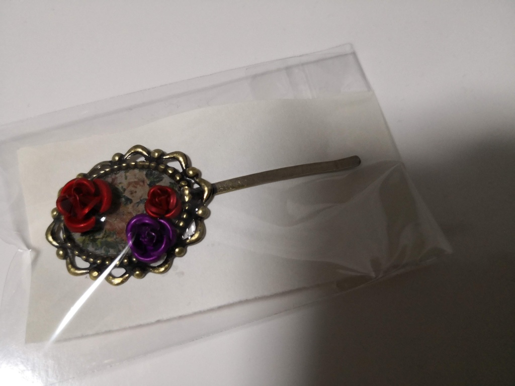 薔薇のヘアアクセサリー