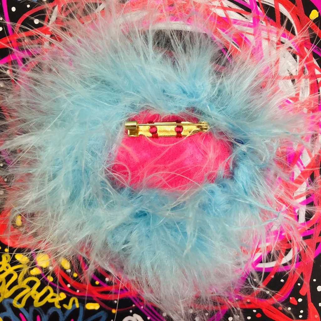 煌めきブローチ☆