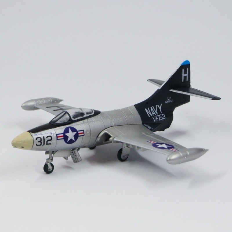 1/144 グラマン　F9F-5　パンサー