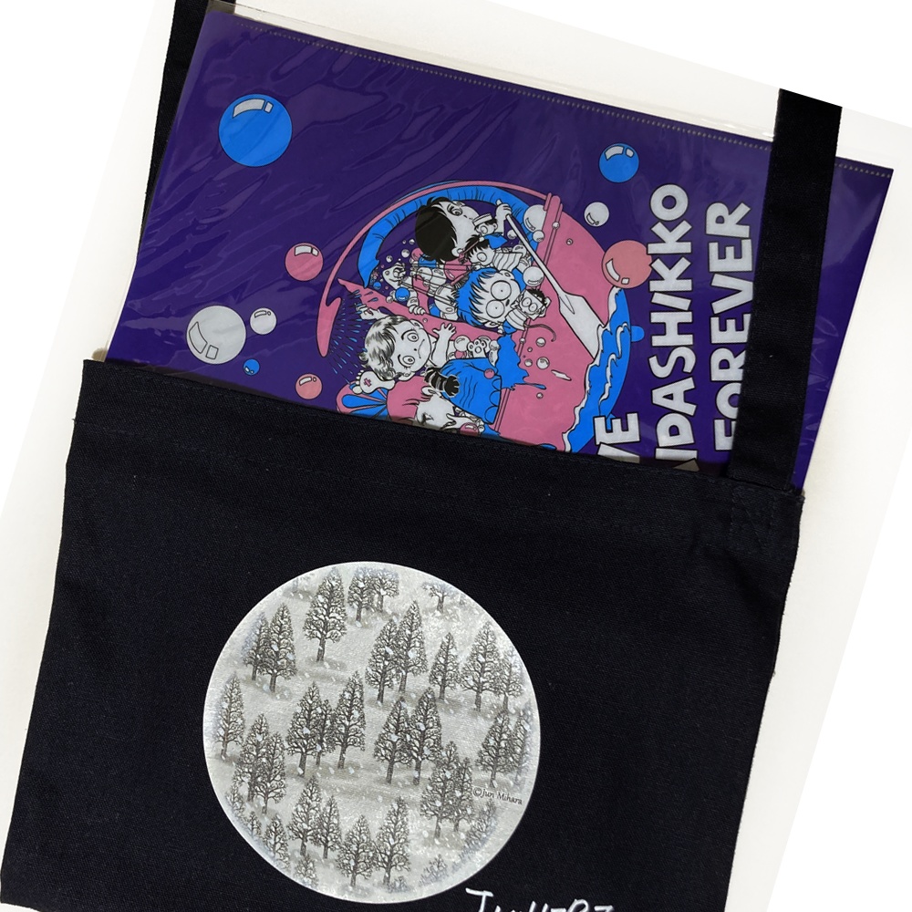 2024新作!【受注生産・受付終了】はみだしっ子ラストページサコッシュ