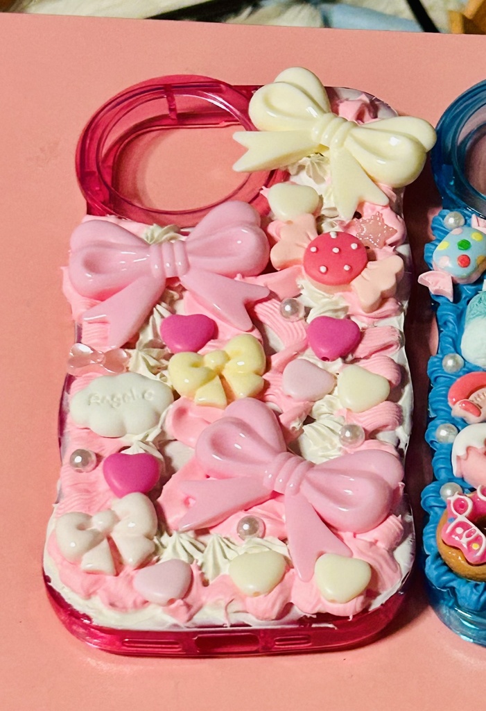 iPhone14.15ケース　ピンク