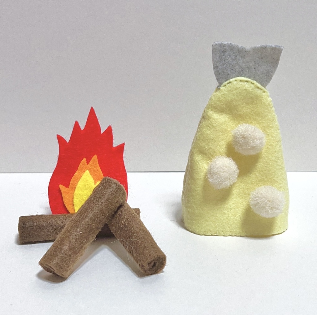【とらさぶろうフェルト人形】焚き火&アジフライ帽子セット
