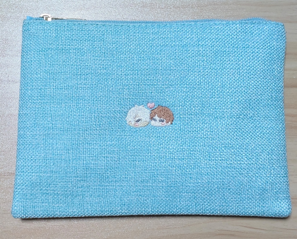 （水色）目岩刺繍ポーチ
