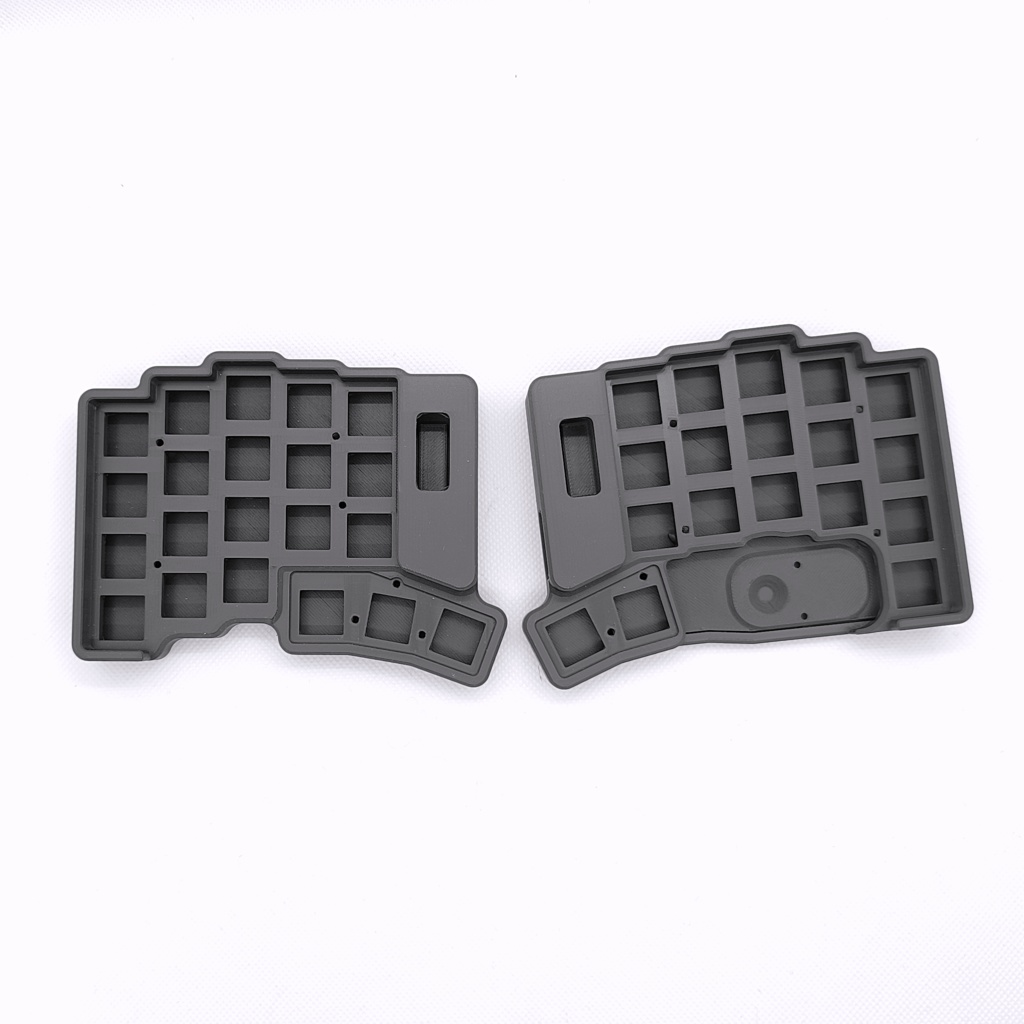 Keyball39 ケース (ケースマウント型)