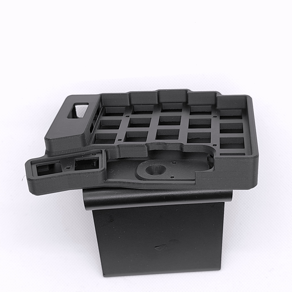 Keyball39 ケース (ケースマウント型)