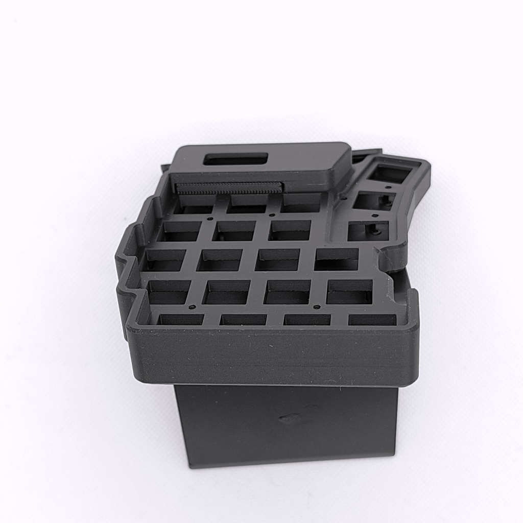 Keyball39 ケース (ケースマウント型)