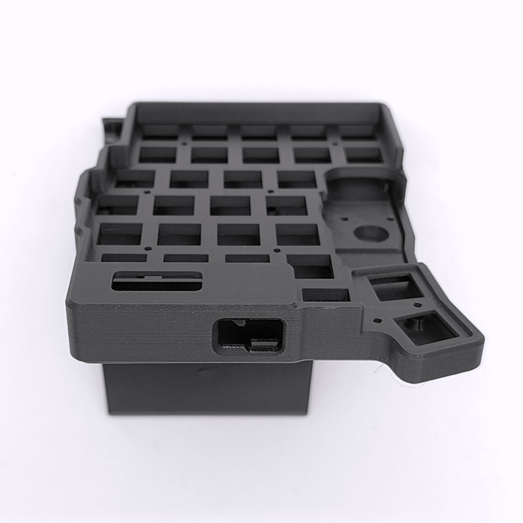 Keyball61 ケース (ケースマウント型)