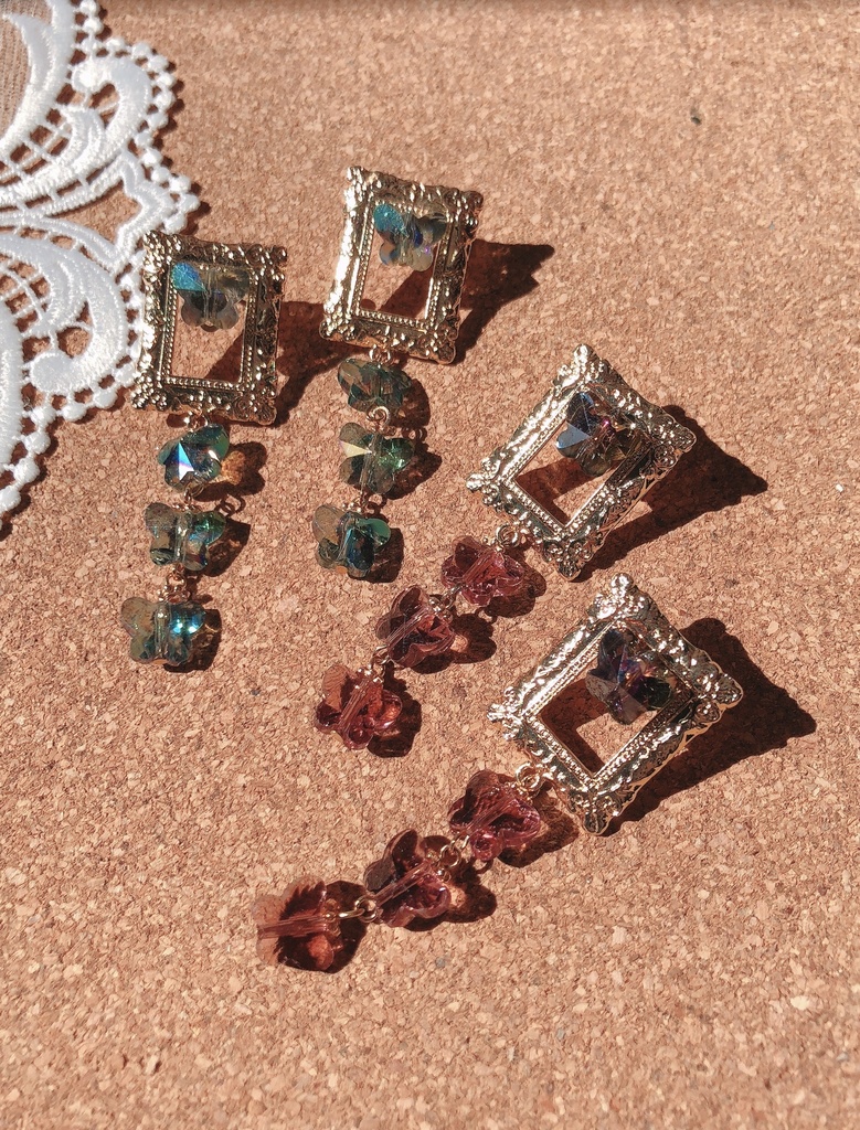 額縁シリーズ　ピアス