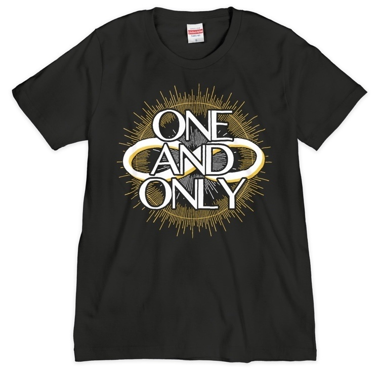 “ONE AND ONLY”Tシャツ