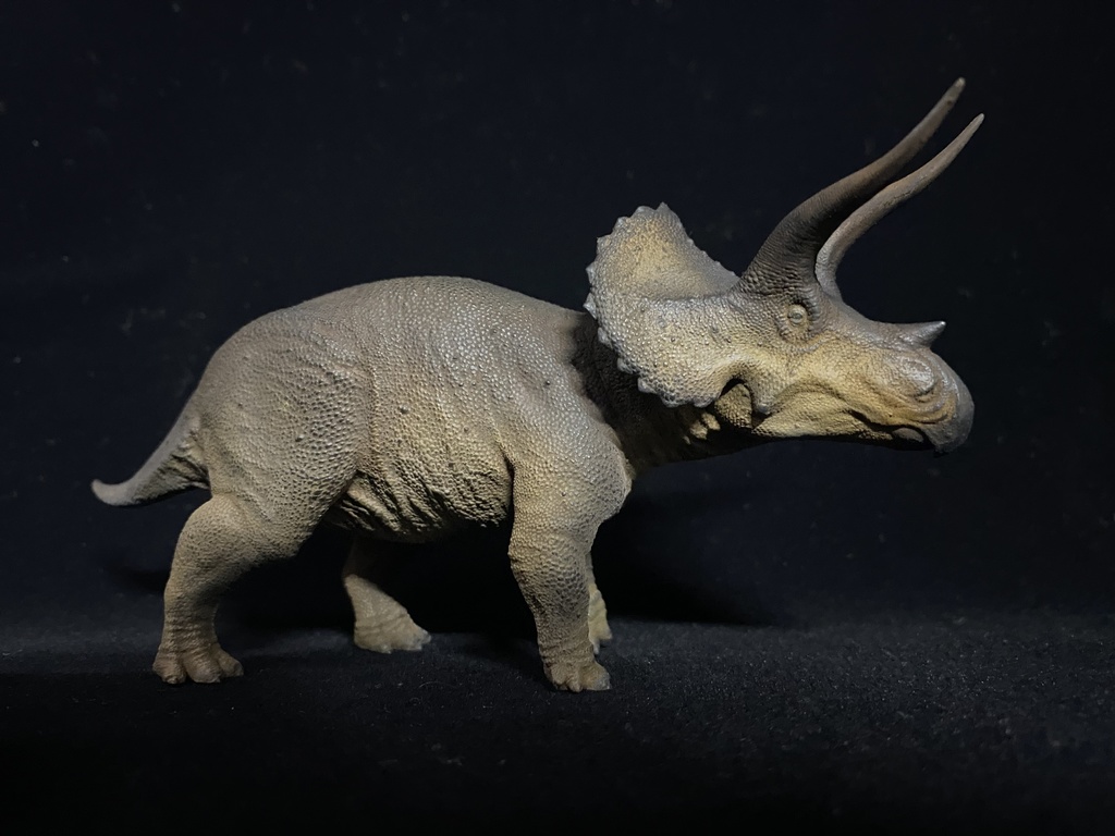 トリケラトプス ガレージキット 未塗装フィギュア