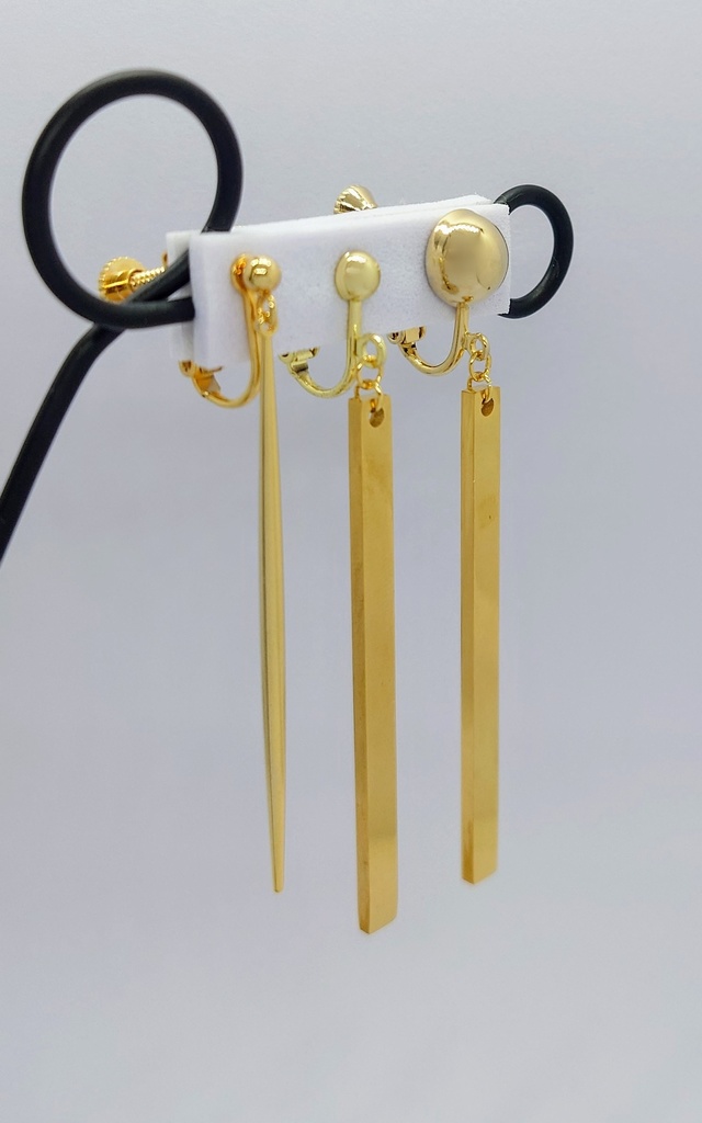 【赤き麗人の耳飾り】イヤリング〘鉄アレ対応❌〙球体8mm