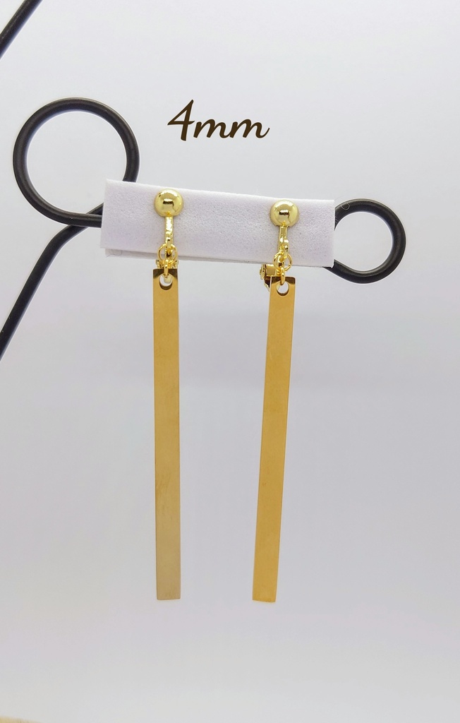 【赤き麗人の耳飾り】イヤリング〘鉄アレ対応⭕〙球体4mm