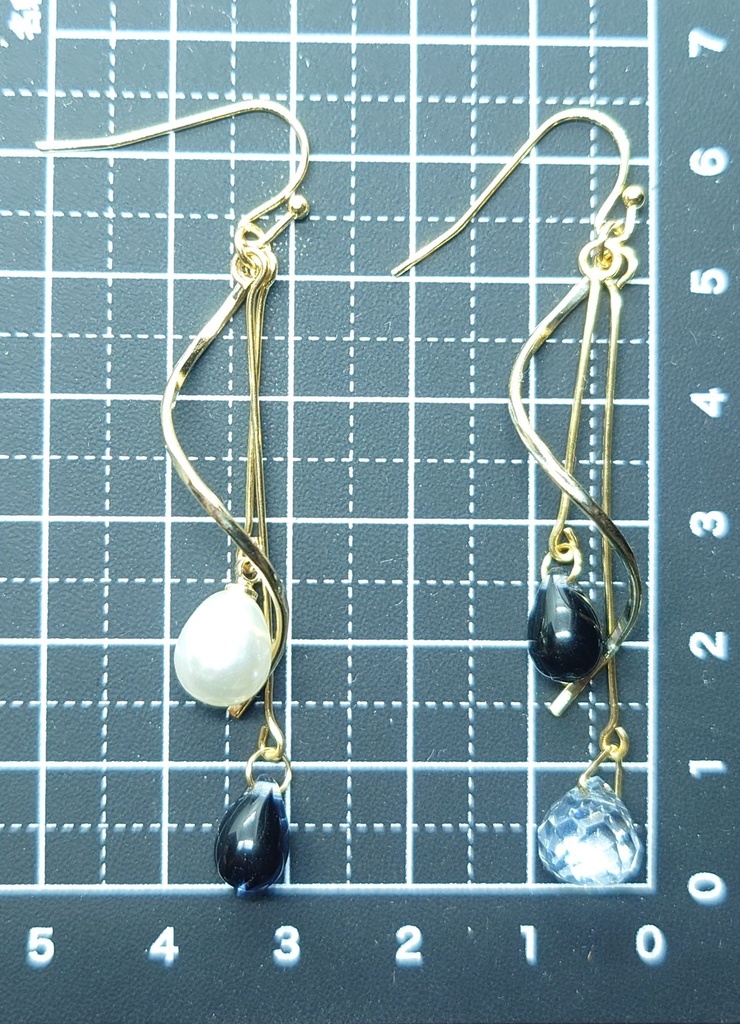 【ヌトの涙】ピアス〘鉄アレ🔼〙