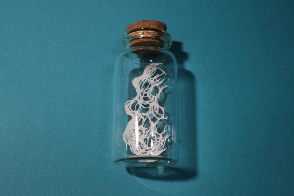 【切り絵】小瓶(大)≪波のような、雲のような≫