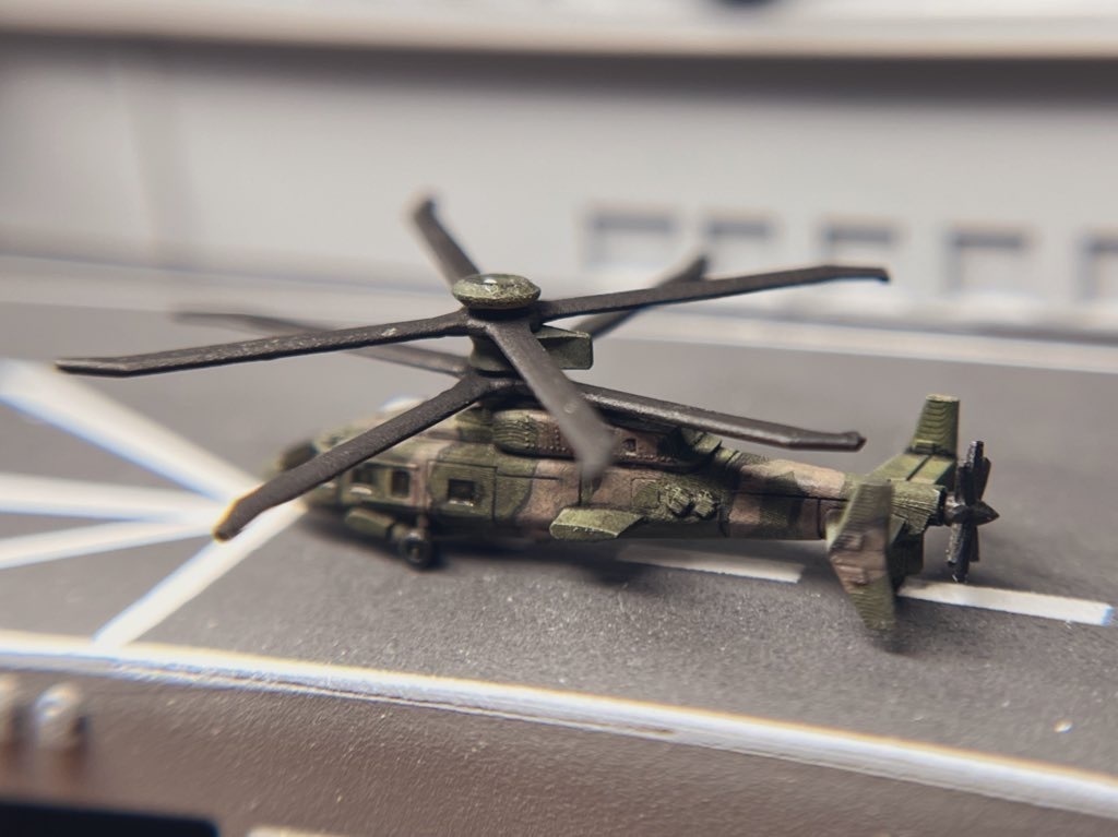 1/700 UH-3 高速輸送ヘリコプター