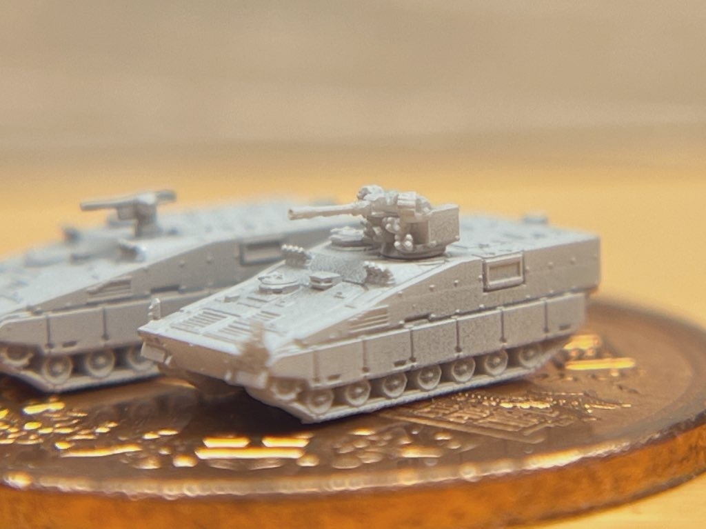 1/700 共通戦術装甲車 装軌型セット①