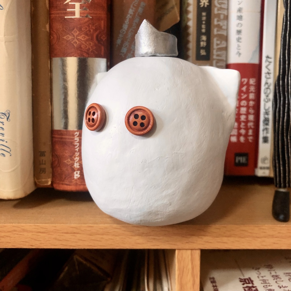 【Moi-Moi 王冠(シルバー)】本棚の隣人妖精・起き上がりこぼし