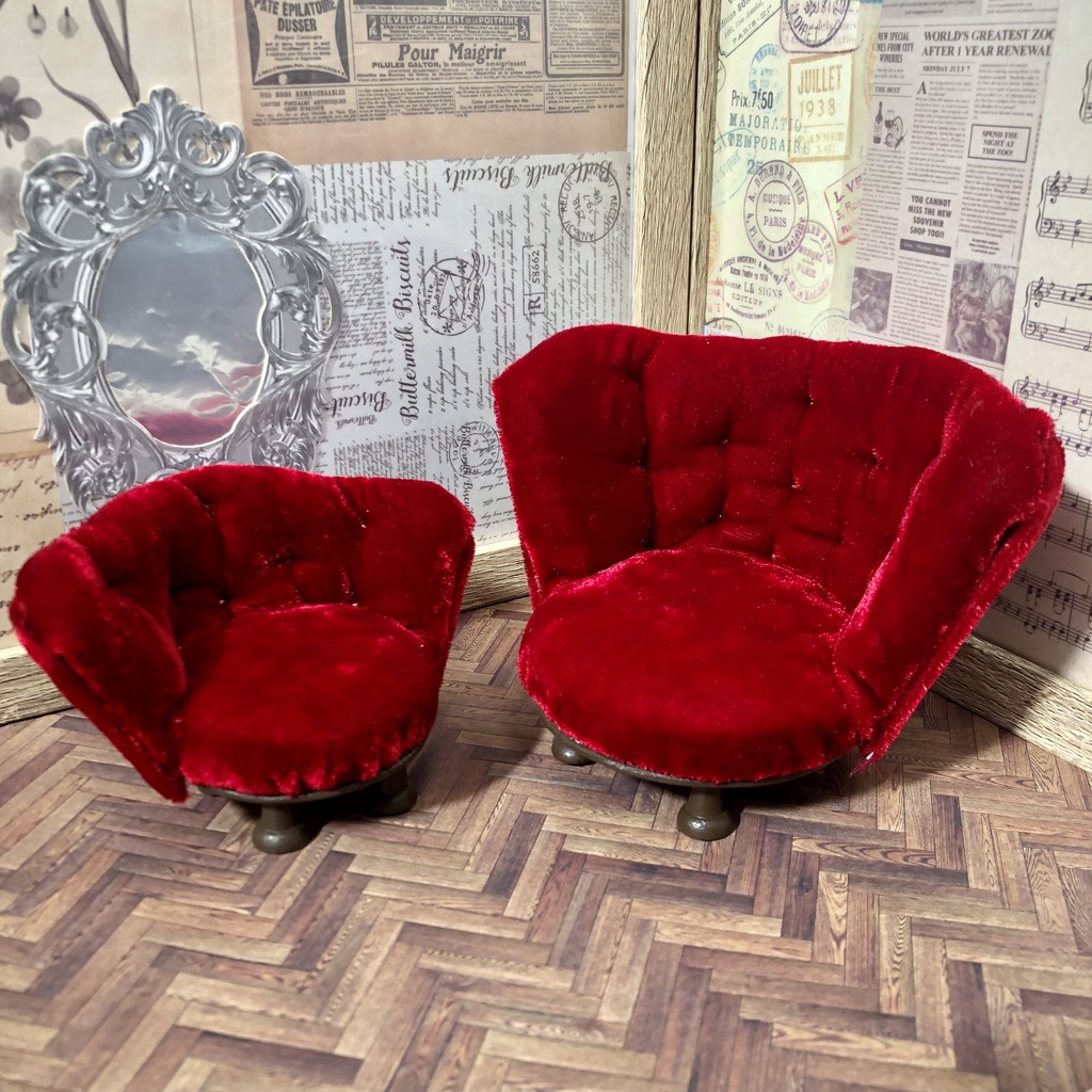 クラシカルベルベットソファ