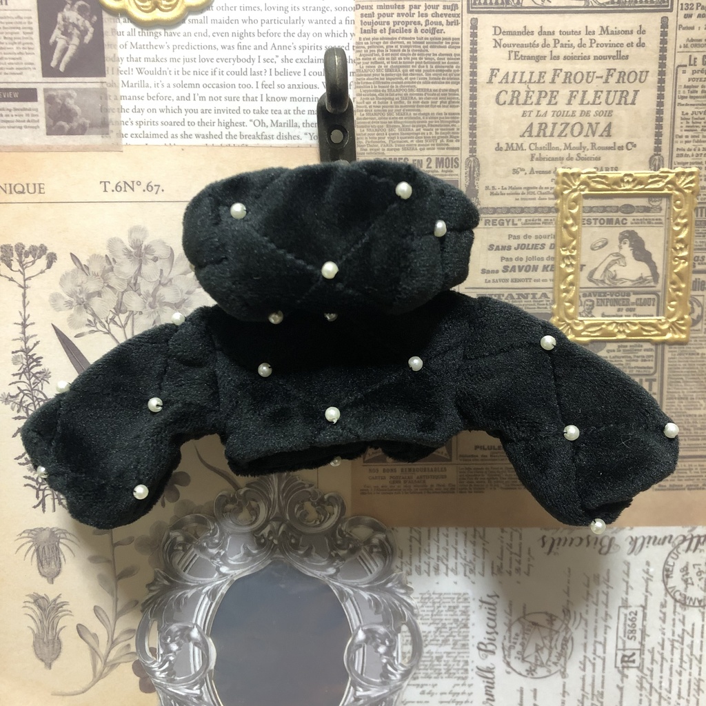 ダイヤステッチ×パールのフード付きショートジャケット