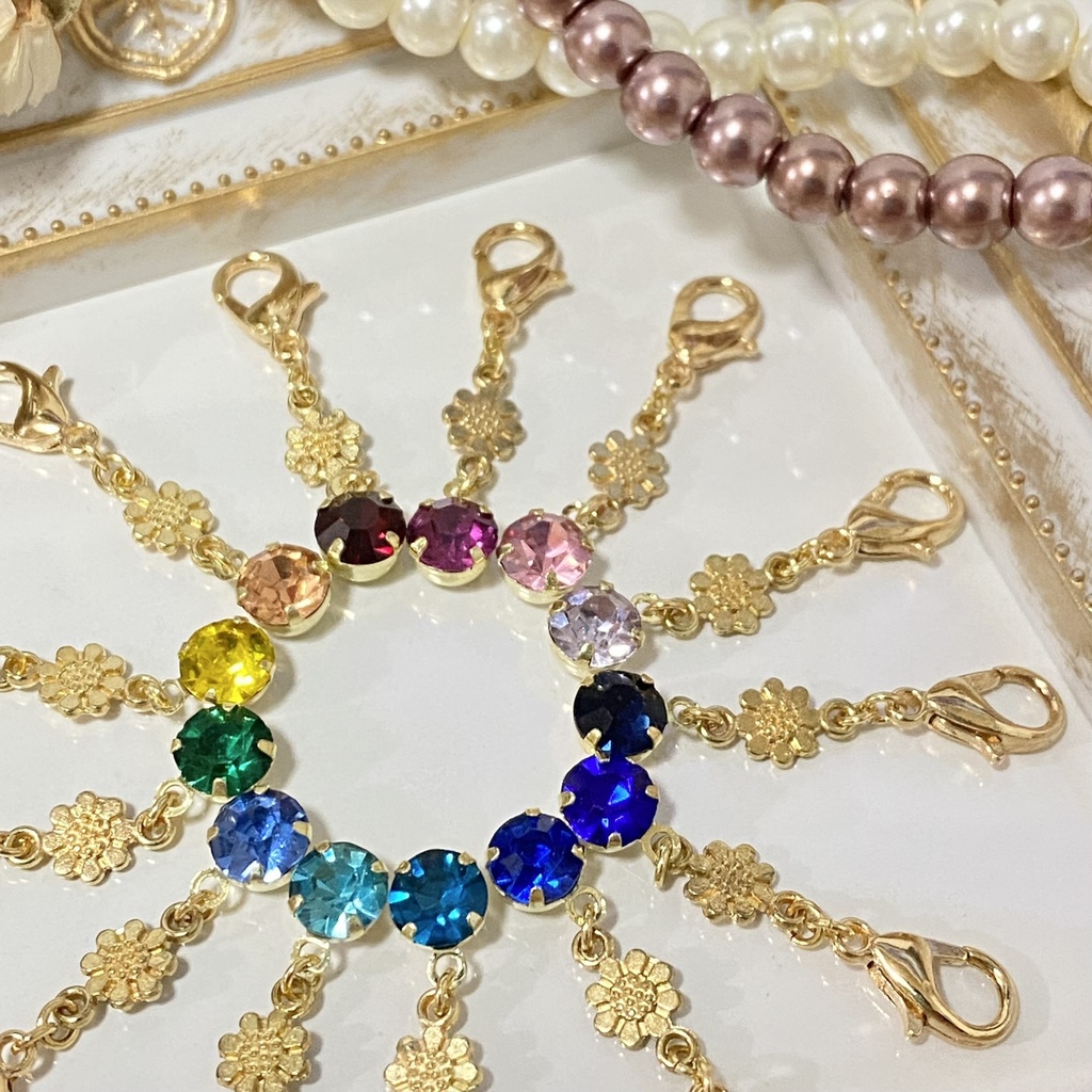 お花とストーンのマスクチャーム