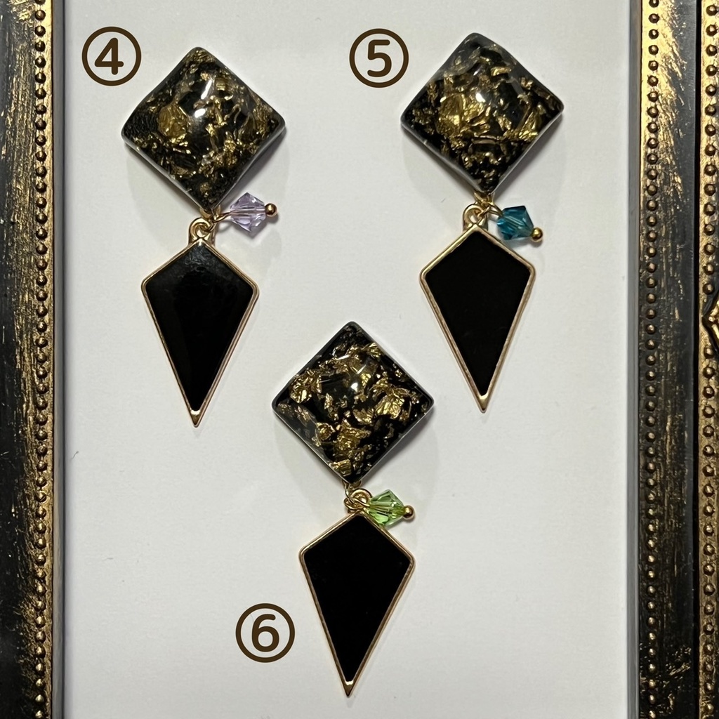 エレガントなブラックピアス(イヤリング)