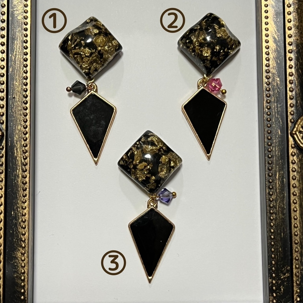 エレガントなブラックピアス(イヤリング)