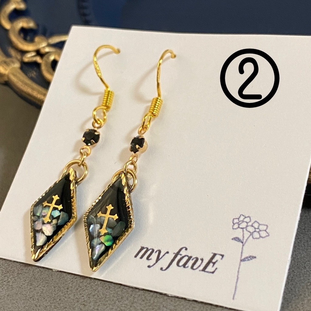 人魚の鱗のピアス&マスクチャーム