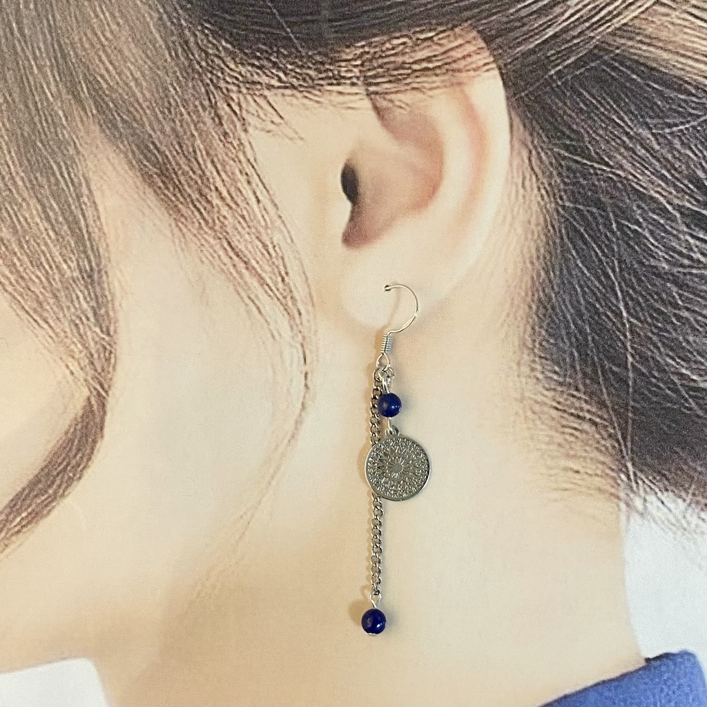 ラピスラズリと星のピアス(イヤリング)