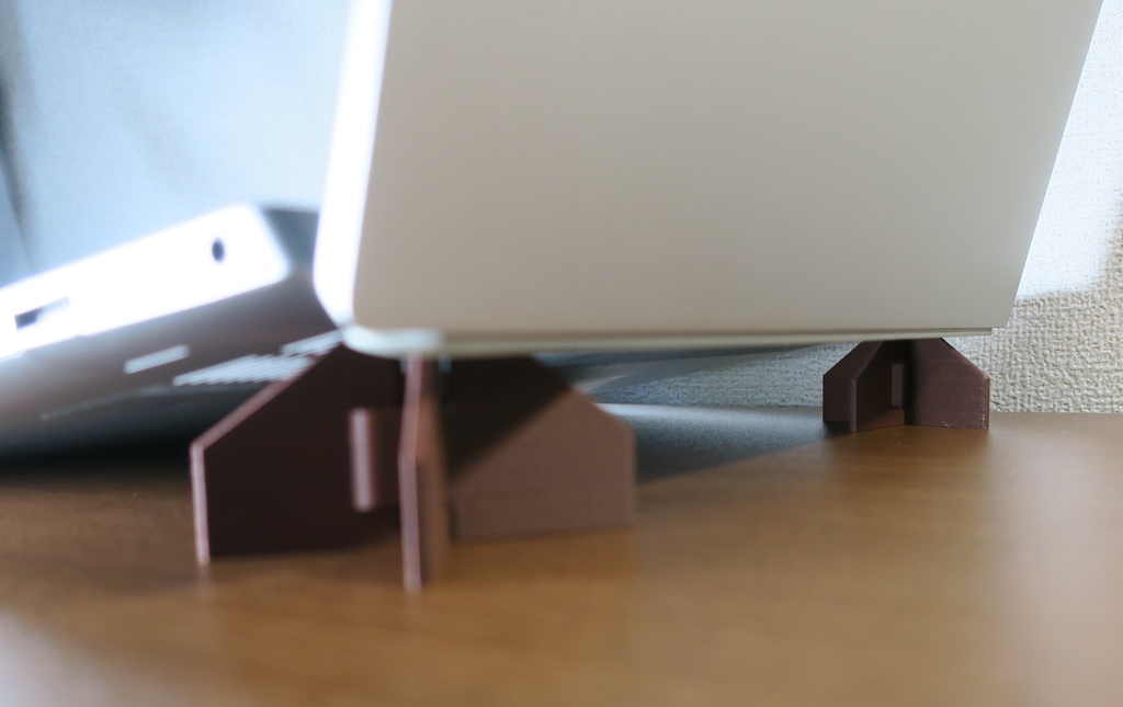コンパクトノートPCスタンド「cpcstand」