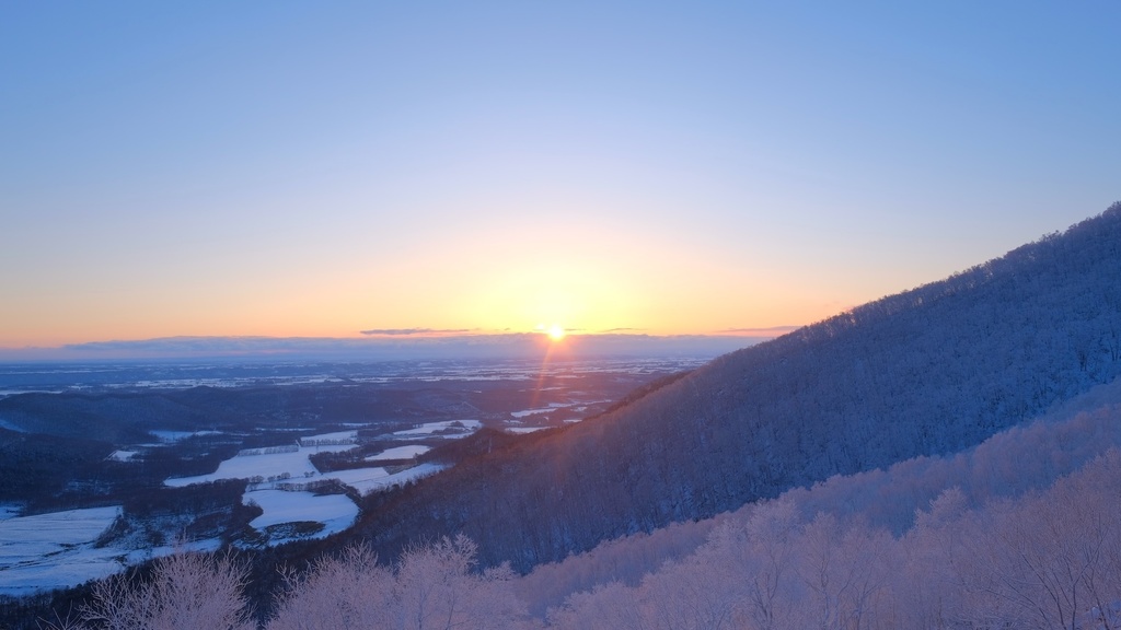 旅するトートバッグ『狩勝峠の初日の出』