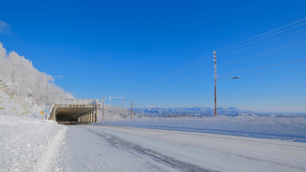 旅するトートバッグ『狩勝峠の冬の朝』