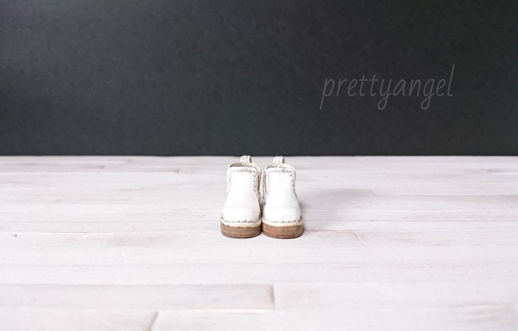 サイドゴアブーツ【白】オビツ11size