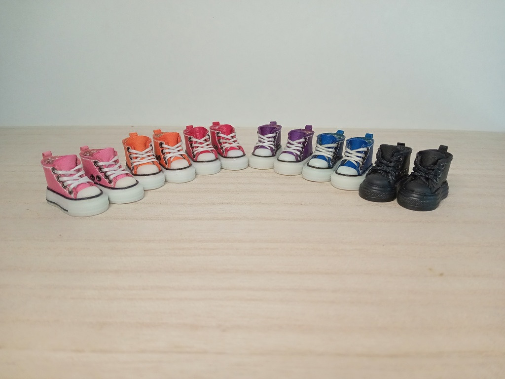 ハイカットスニーカー 1/12サイズ