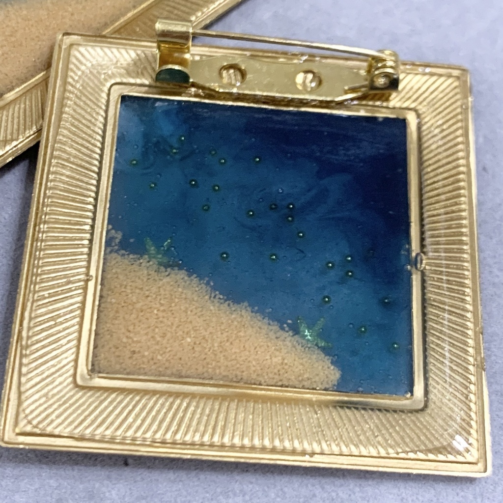 6部(ストーンオーシャン)イメージブローチ