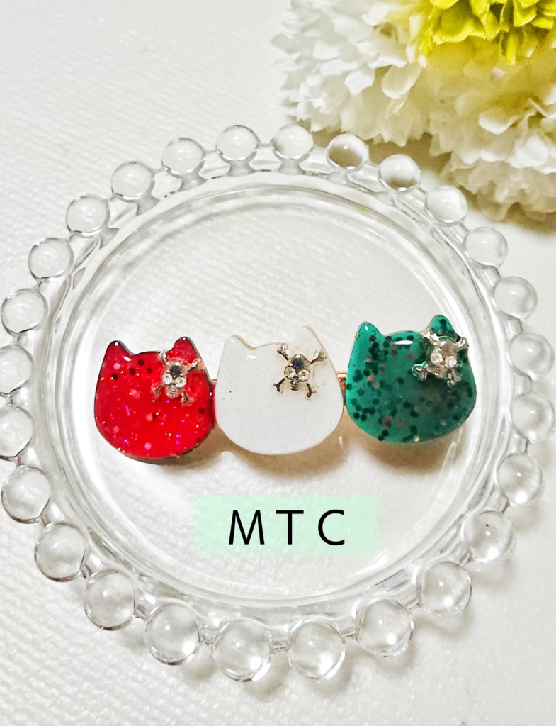 ディビジョンイメージ猫型ヘアクリップ