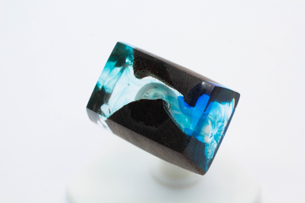 Series: Wood resin sea cave