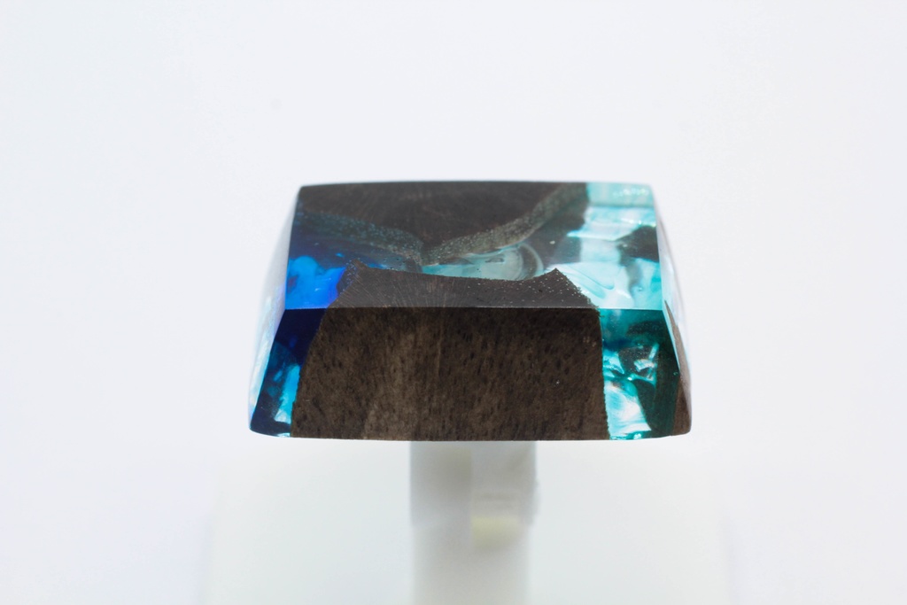 Series: Wood resin sea cave