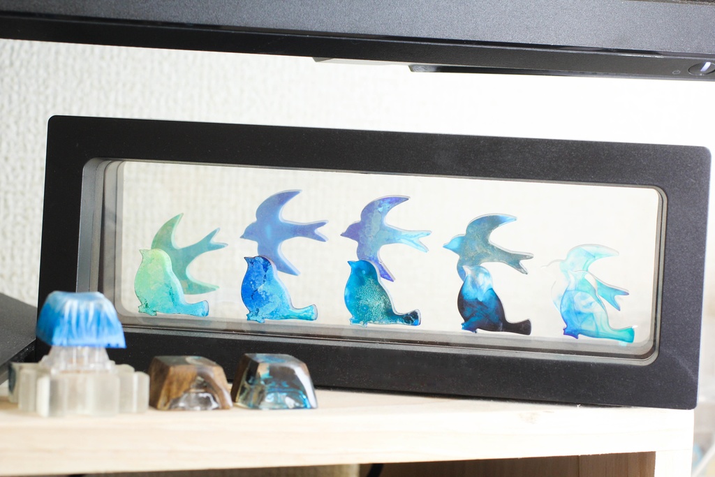 ディスプレイー アルコールインクアートの小鳥