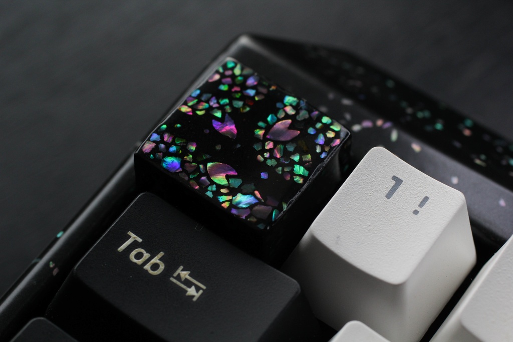 Series: 螺鈿(Raden)