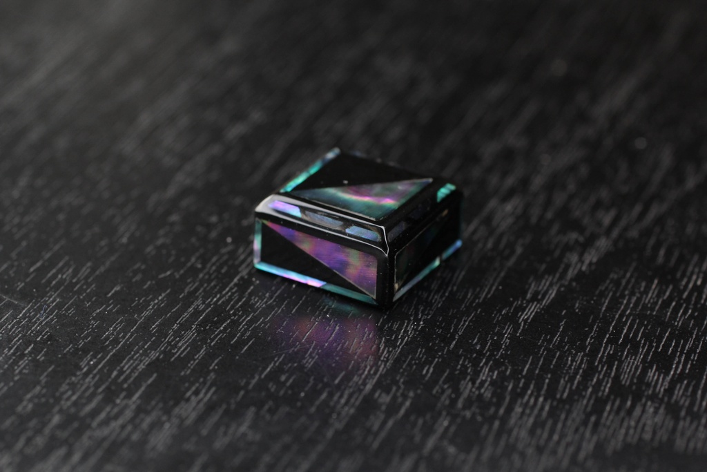 Series: 螺鈿(Raden)