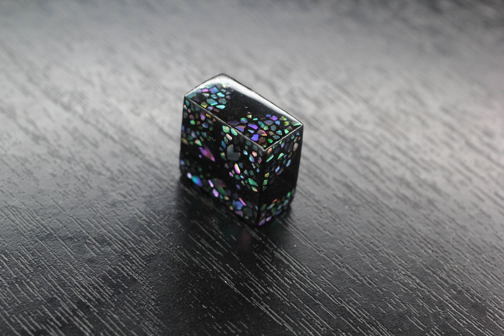 Series: 螺鈿(Raden)