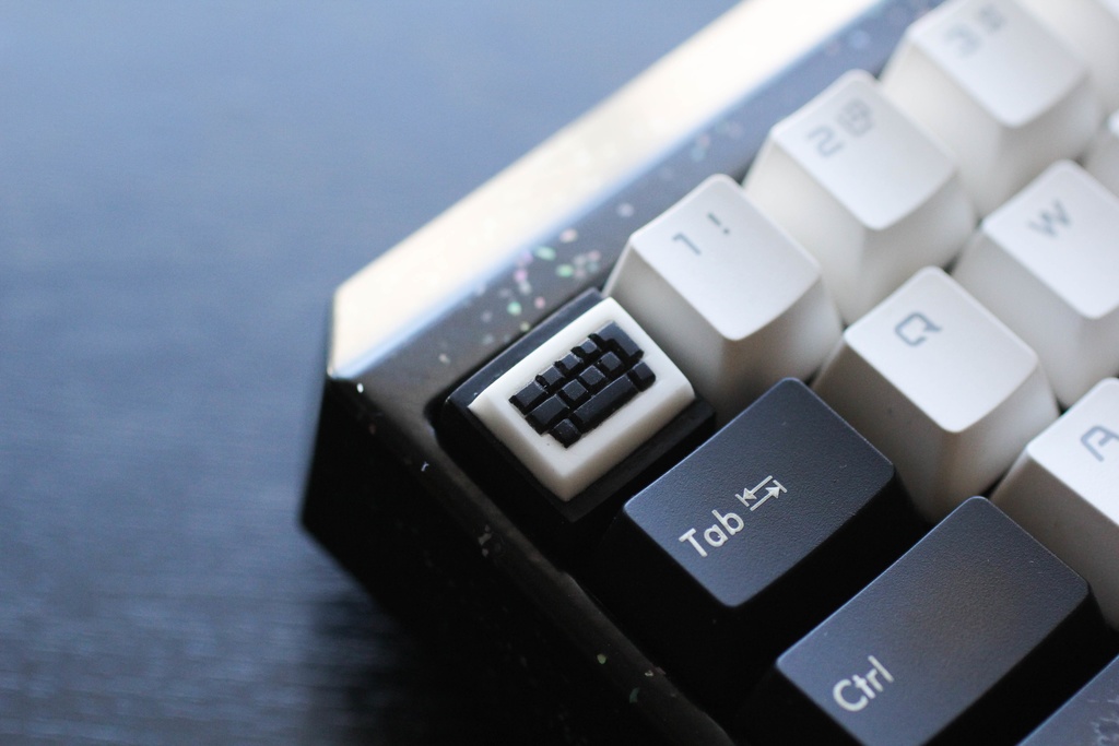 Series: Small ISO keyboard ‐Monochrome