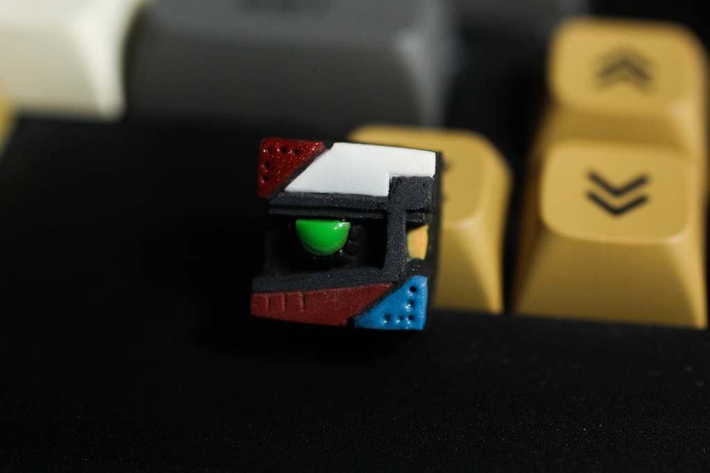 【12/12まで】限定カラーモノアイキーキャップ